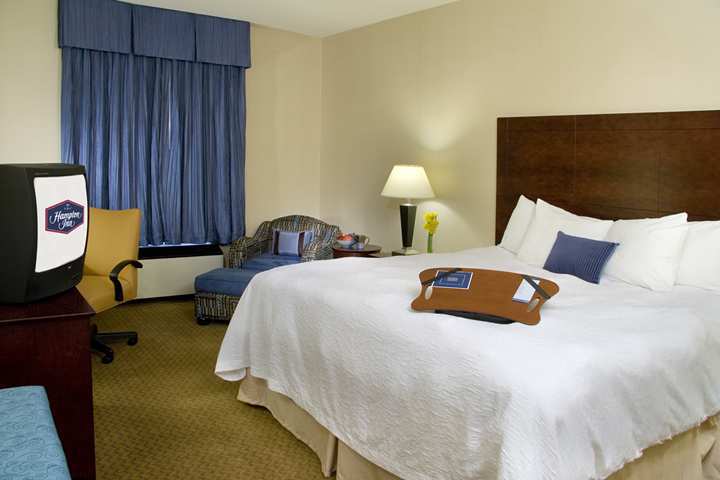 Larkspur Landing South Bend Quarto foto